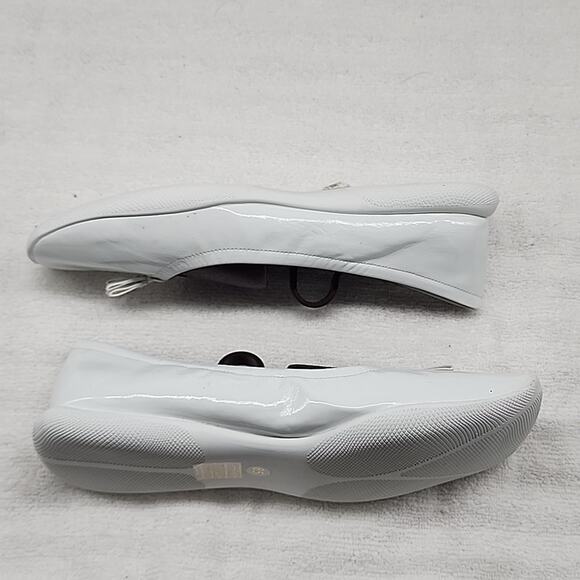 JEFFREY CAMPBELL BALLERINA FLAT IN WHITE CRINKLE PATTEN LADIES 8.5 NWOB GORGEOUS - Picture 9 of 16